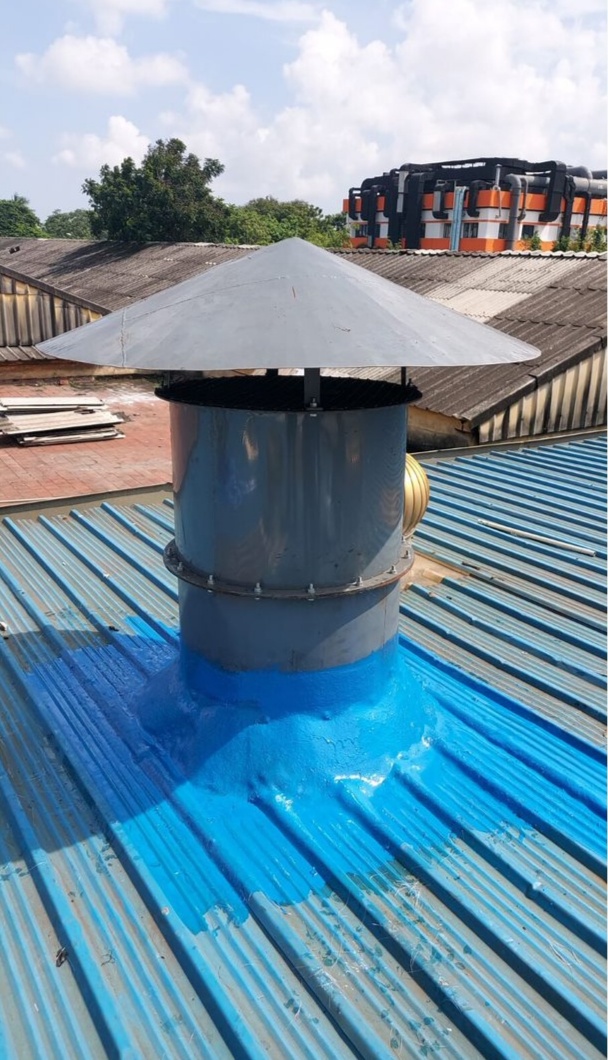 Roof extractor fans